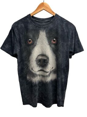 The mountain border collie T-shirt